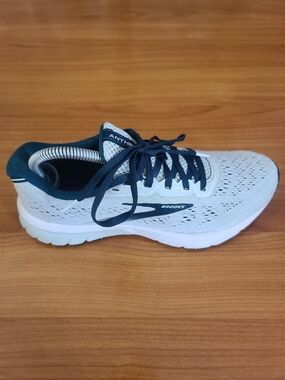 Brooks Unisex Anthem 4 Running Shoes Sz 8 Women’s/ 6.5 Men’s Ice Neutral